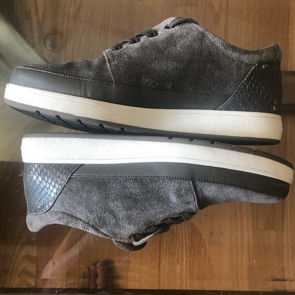 Donald J Pliner Suede sneakers Size 6.5 - Picture 4 of 8